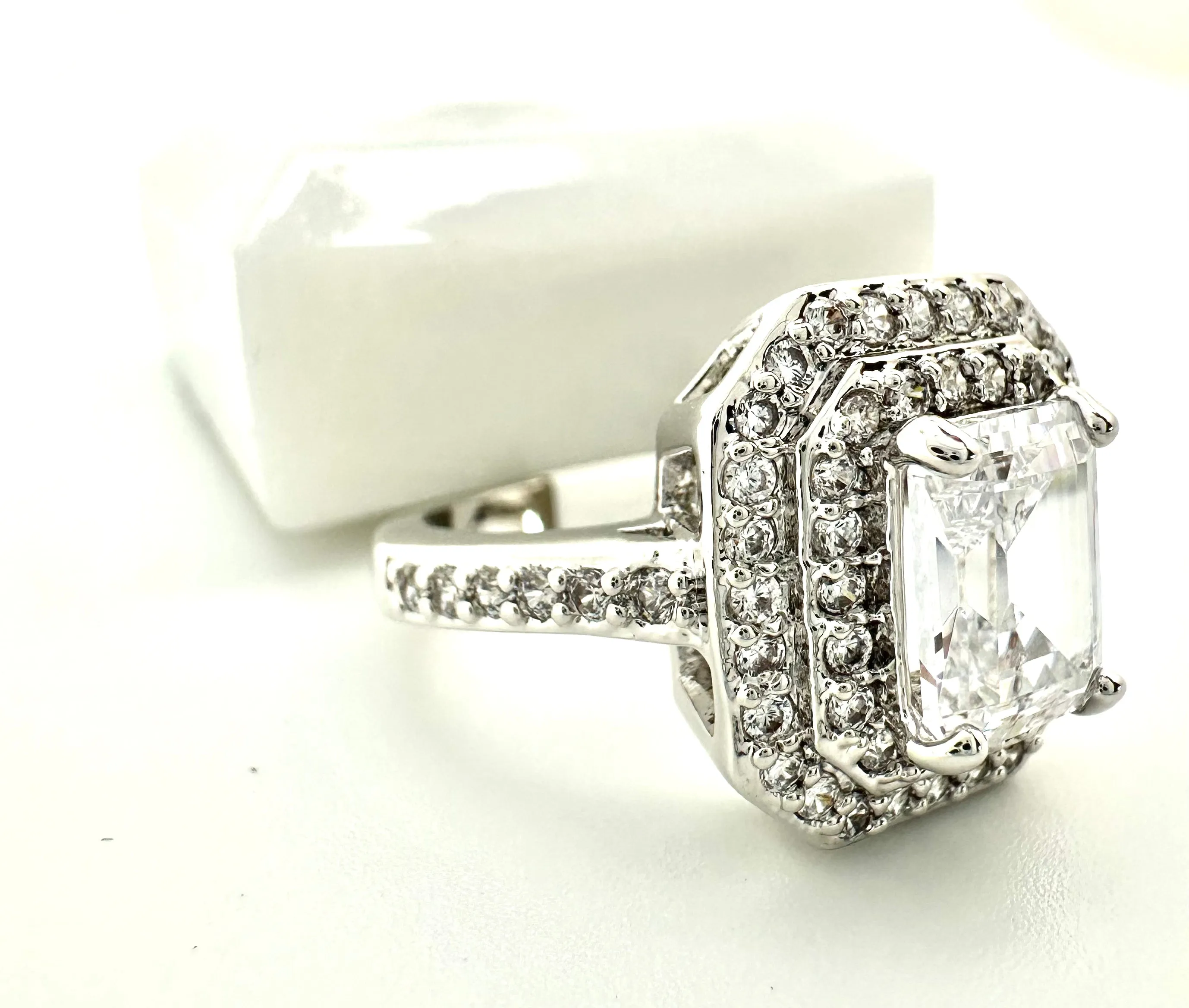 Elegant CZ Ring