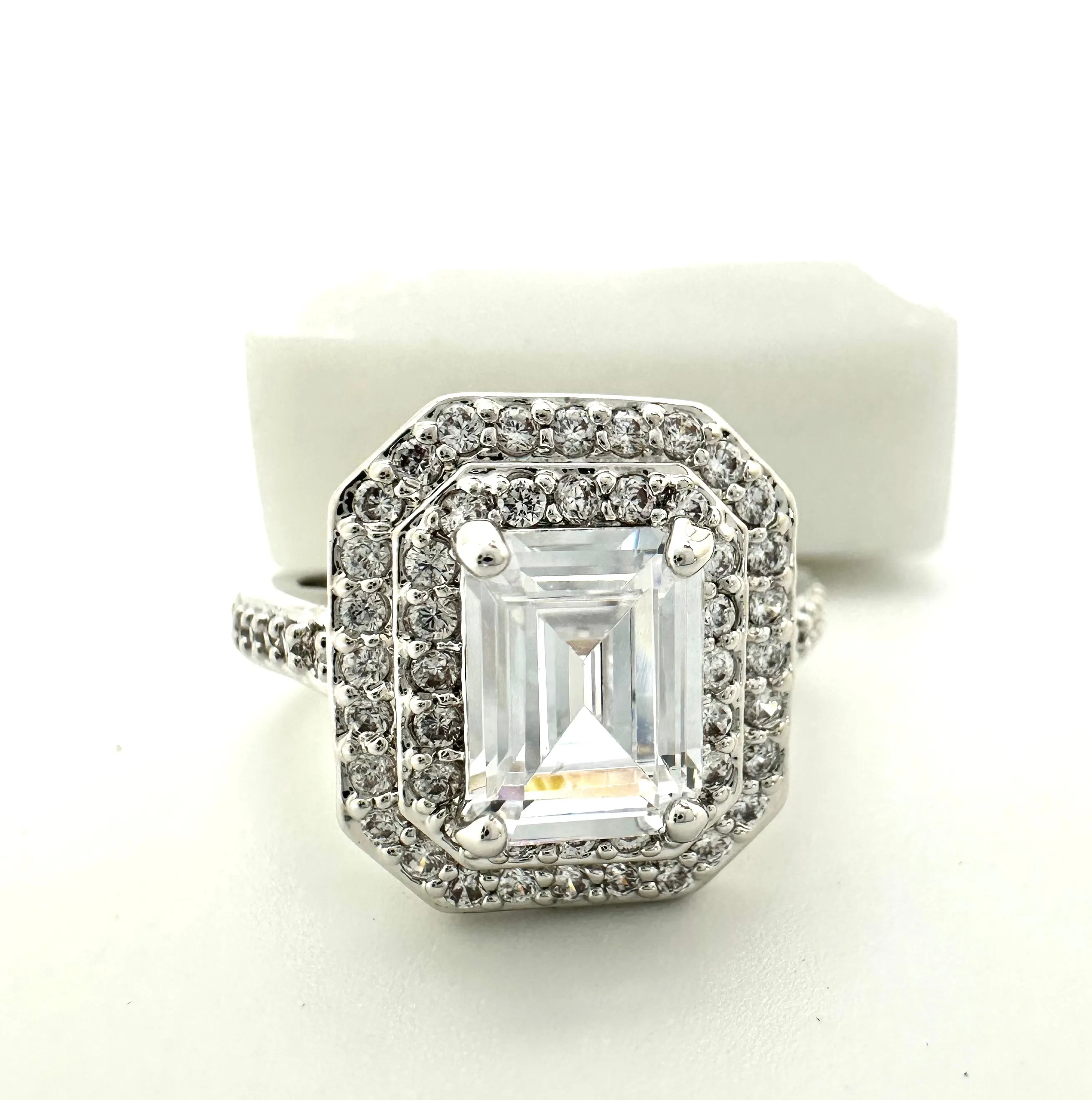 Elegant CZ Ring