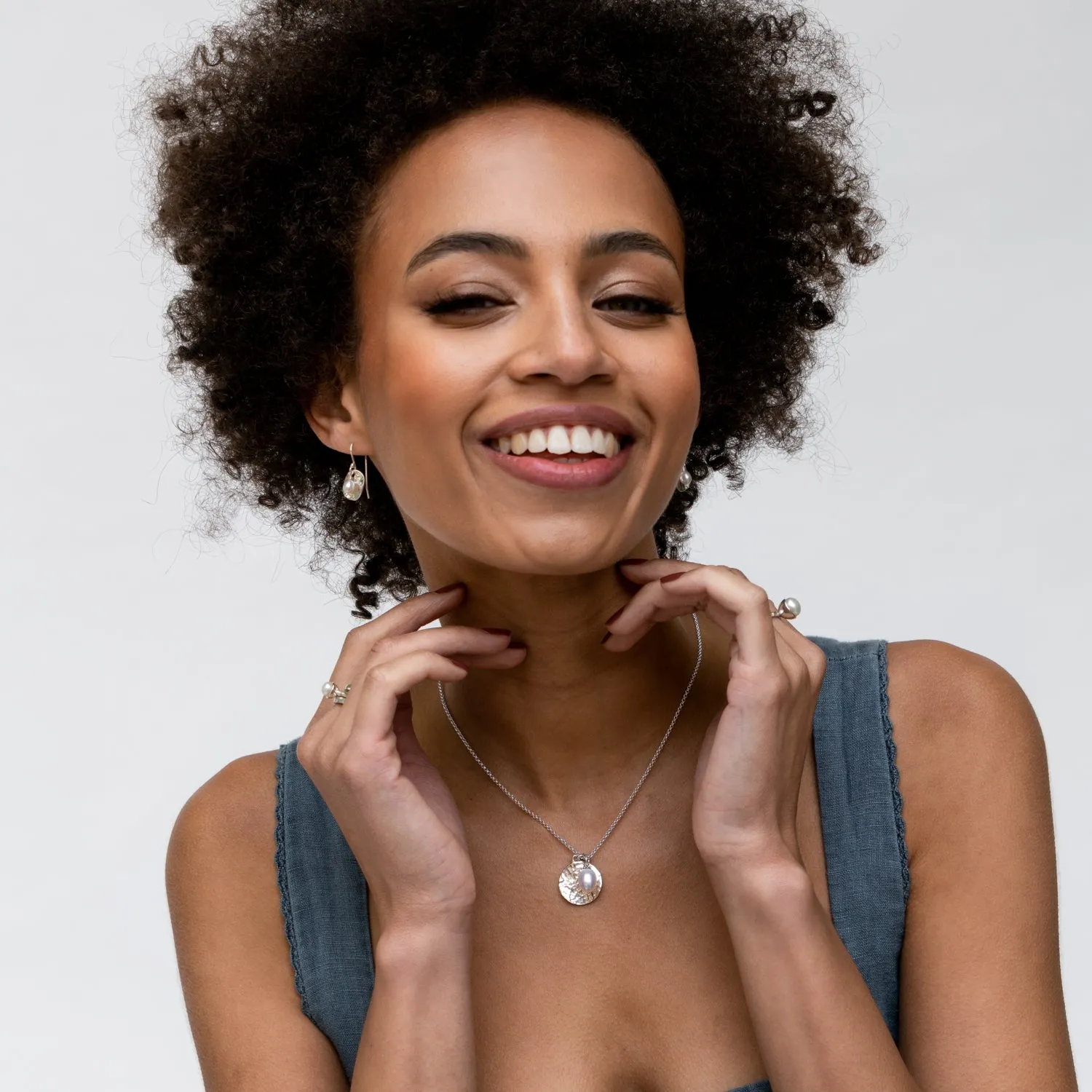 Hammered Disc & White Freshwater Pearl Nomad Earrings