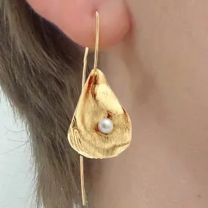 Satin-finish gold vermeil and pearl oyster shell drop earrings